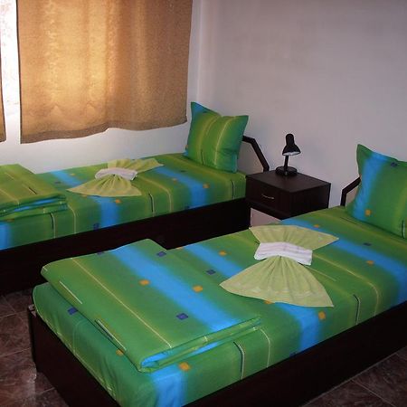 Georgievi Guest House Pomorie Luaran gambar
