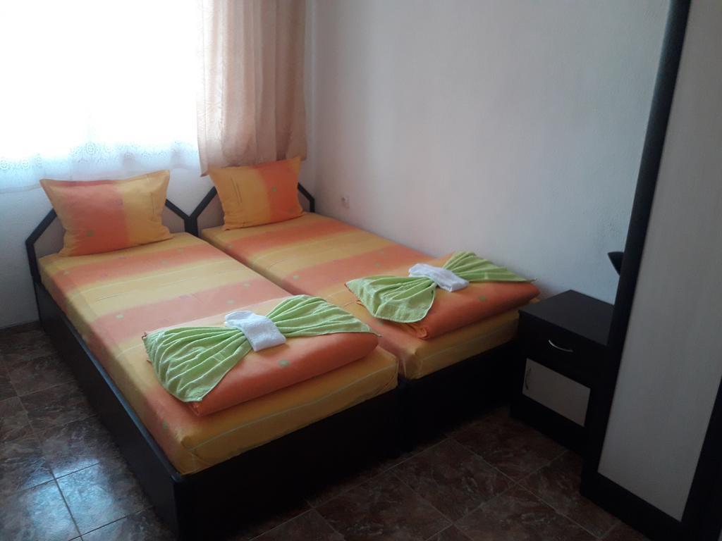 Georgievi Guest House Pomorie Luaran gambar